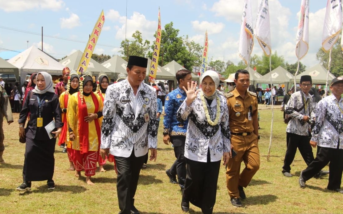 HUT ke-77 PGRI dan Hari Guru Nasional di Barito Kuala Jadi Momentum Penguatan Peran Guru